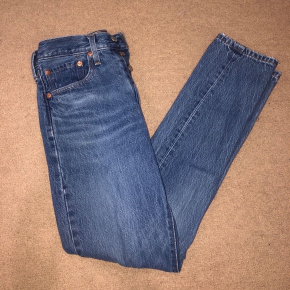 Levis - Picture 3 of 3